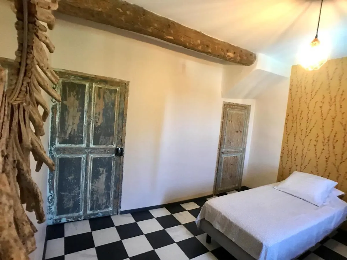 Le Mas Du Felibre Caumont-sur-Durance France